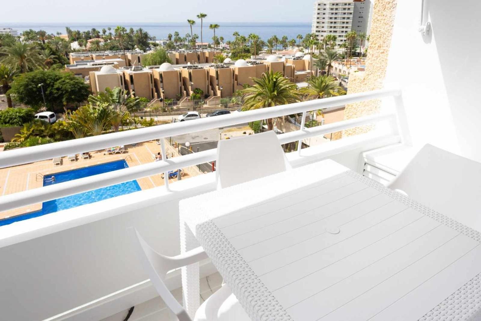 Lujo Borinquen 403 Vista Al Mar Leilighet Playa Feñabe Eksteriør bilde